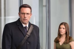 Ben Affleck e Anna Kendrick em O Contador; saiba onde assistir ao filme