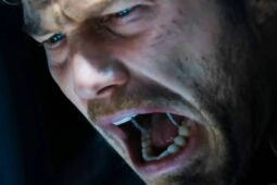 Peter Quill (Chris Pratt) grita de desespero em cena de Guardiões da Galáxia 3