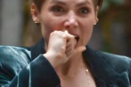 Cena de Leticia Colin em novela online: Final de Todas as Flores está marcado para 1º de junho no Globoplay; veja calendário