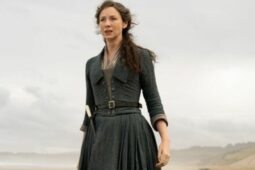 Onde assistir e horário da 7ª temporada de Outlander, com Claire (Caitriona Balfe)