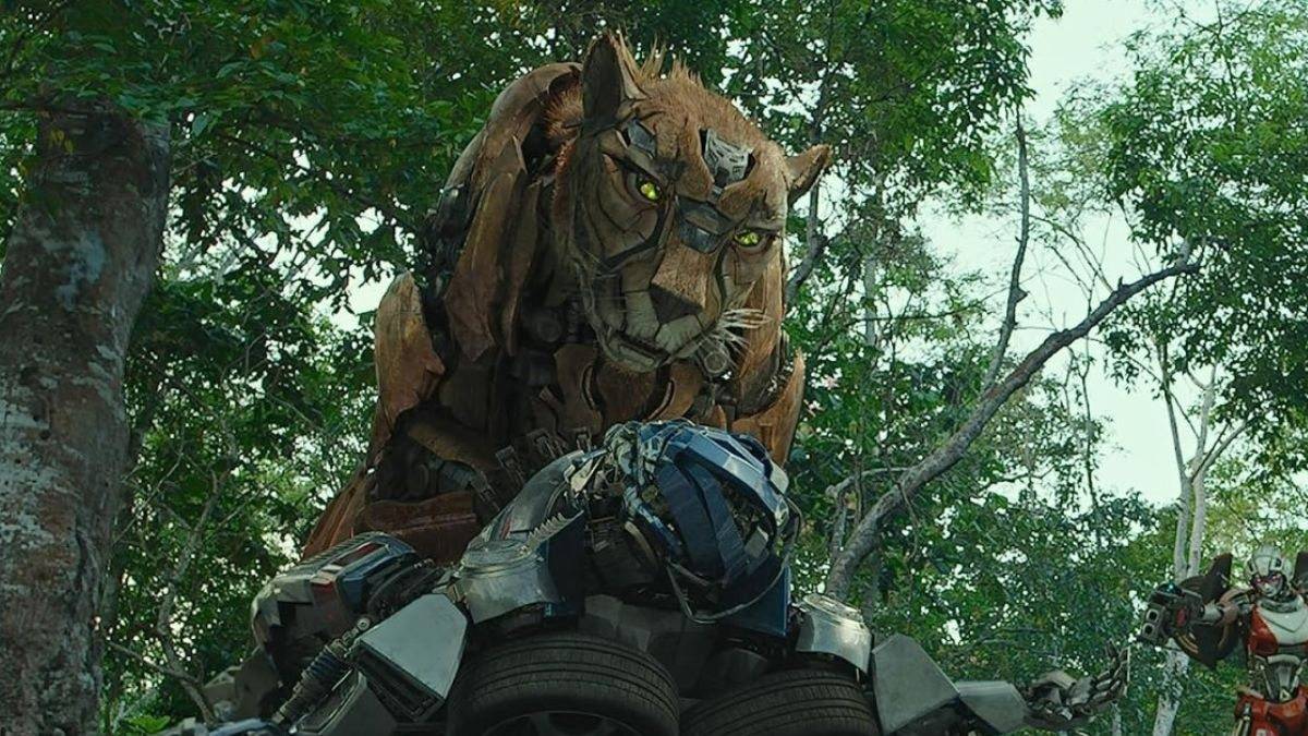 Cena de Transformers: O Despertar das Feras, filme que está com boa nota no IMDB