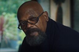 Cena de Nick Fury (Samuel L. Jackson) no terceiro episódio de Invasão Secreta, do Disney+