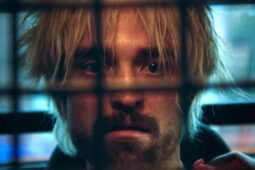 O filme Bom Comportamento, com Robert Pattinson no elenco, está disponível na Netflix?