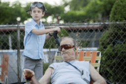 O filme Um Santo Vizinho foi lançado em 2014; vai passar na Sessão da Tarde hoje