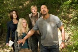 Cena do filme A Montanha Enfeitiçada, que vai passar na Sessão da Tarde hoje