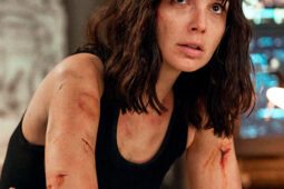 Gal Gadot estrela Agente Stone, novo filme de ação da Netflix (Foto: Robert Viglasky/Divulgação)