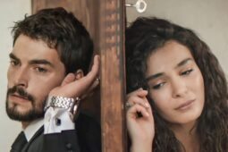 Miran (Akin Akinözü) e Reyyan (Ebru Şahin) em Hercai, série disponível para assistir no Globoplay