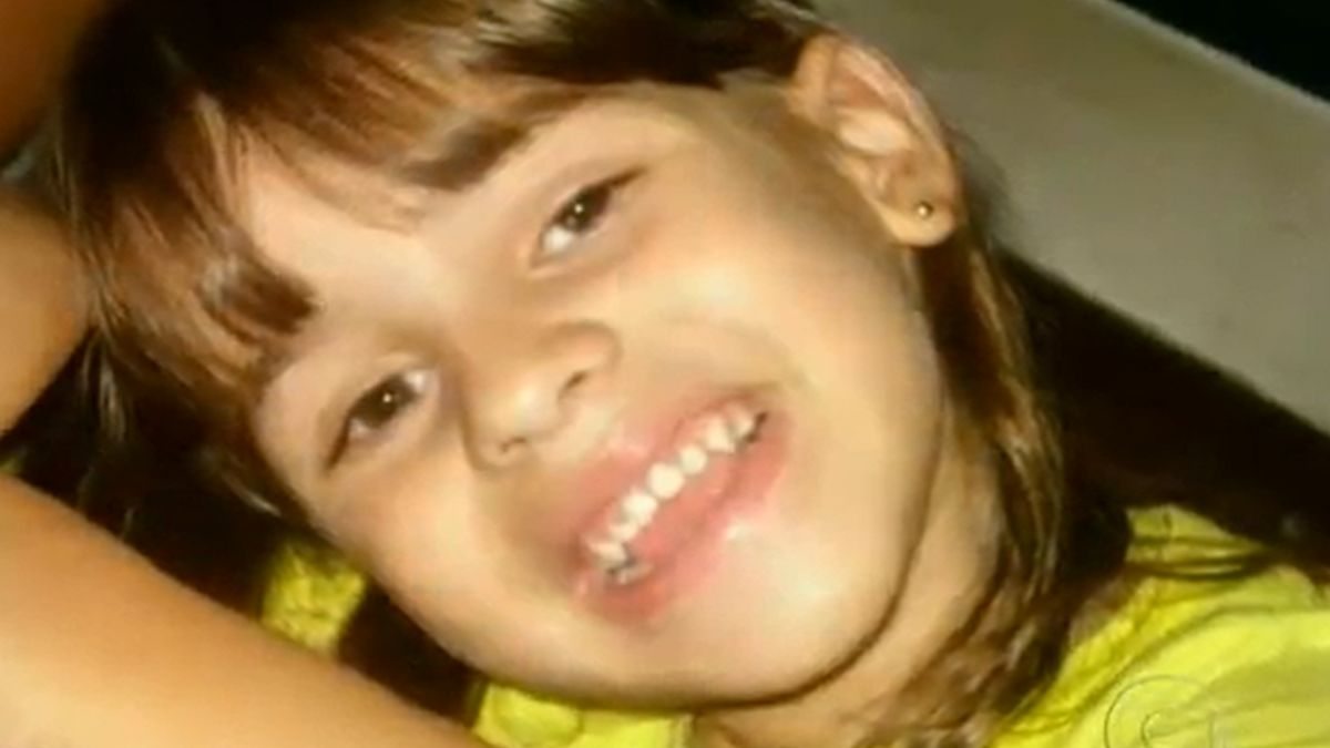 Isabella de Oliveira Nardoni, de cinco anos de idade, foi jogada do sexto andar de um prédio