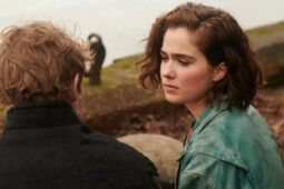 Elenco de Amor à Primeira Vista, da Netflix: Haley Lu Richardson (interpreta Hadley) e Ben Hardy (como Oliver)