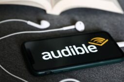 Saiba o que é e como funciona o Audible, da Amazon