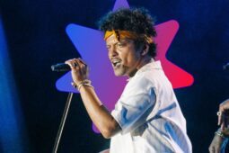 Bruno Mars em show no The Town 2023; veja setlist oficial do artista