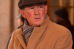 Richard Gere em Norman: Confie em Mim, filme novo no Prime Video