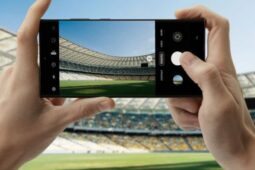 Galaxy S23 Ultra tem câmera com lente de 10x de zoom; preço está na casa dos R$ 6 mil