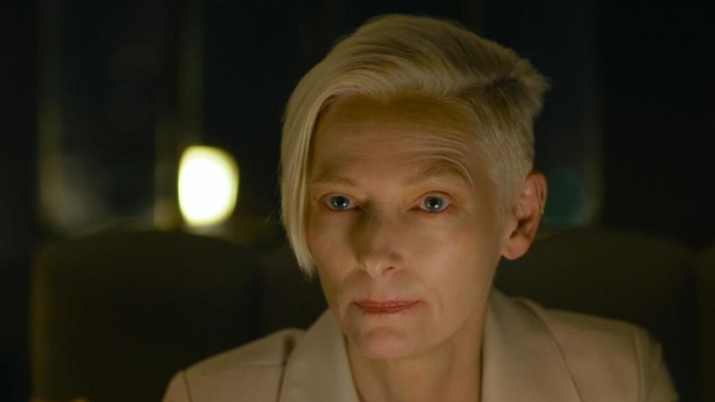 Tilda Swinton está no elenco do filme O Assassino