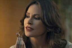 Sofía Vergara em cena de série que conta quem foi Griselda Blanco, na Netflix