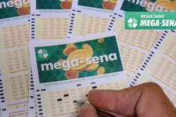 Imagem de números da Mega-Sena em volante de lotérica