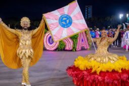 Rosas de Ouro no ensaio técnico do Anhembi; escola tem último horário no 1º dia do Carnaval 2024 de SP