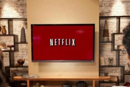 Pesquisa confirma: dividir a conta da Netflix é sinal de relacionamento sério