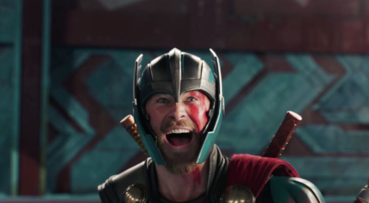 OPINIÃO | Thor: Ragnarok exagera nas piadas e faz personagem perder a identidade