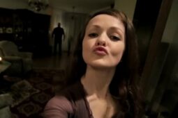 SELFIE PARA O INFERNO | Assista ao trailer deste intrigante filme de terror