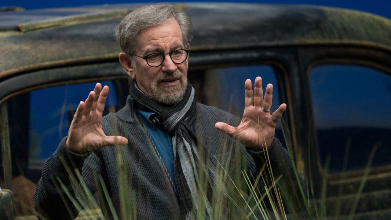 Spielberg assume direção de filme baseado em Falcão Negro, da DC